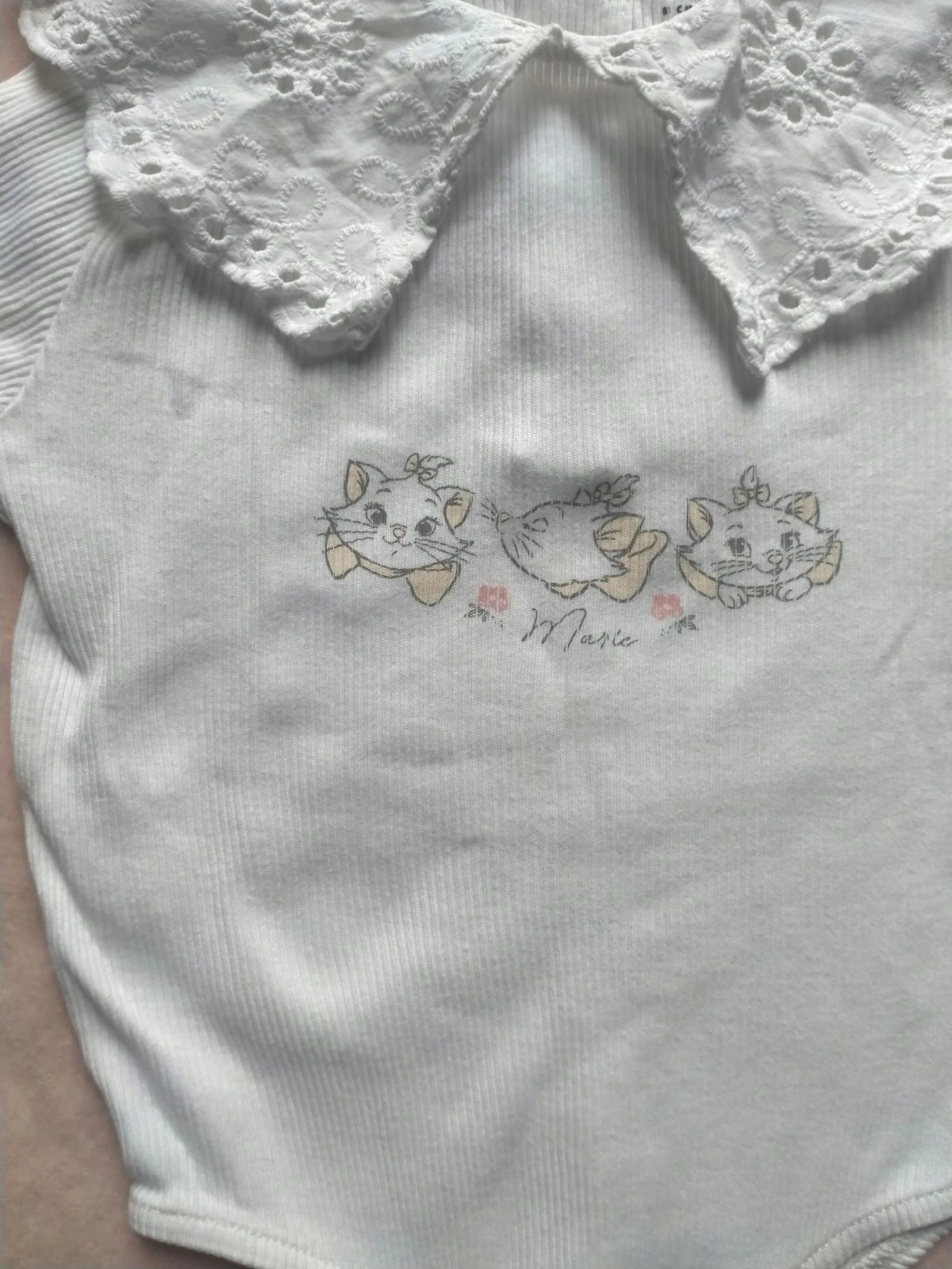 Disney Marie babybody wit met geborduurde kraag 18 maanden – photo 2